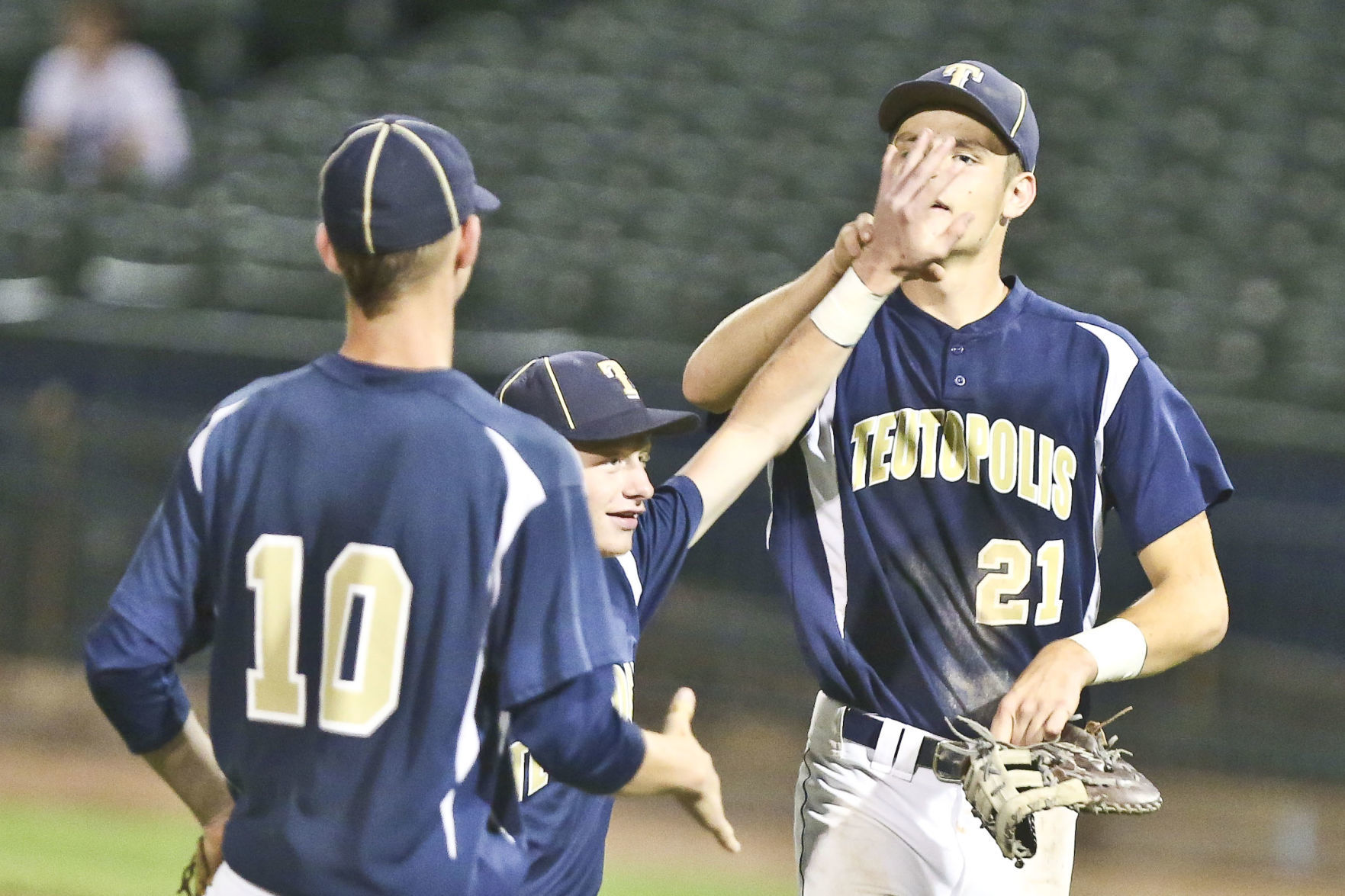 Teutopolis baseball Rock Island Alleman 30 5.30.19.JPG